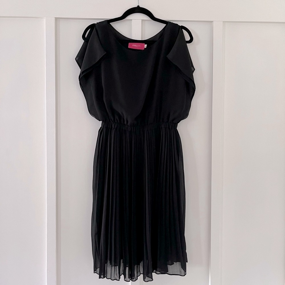 PinkYotto Little Black Dress Sz M